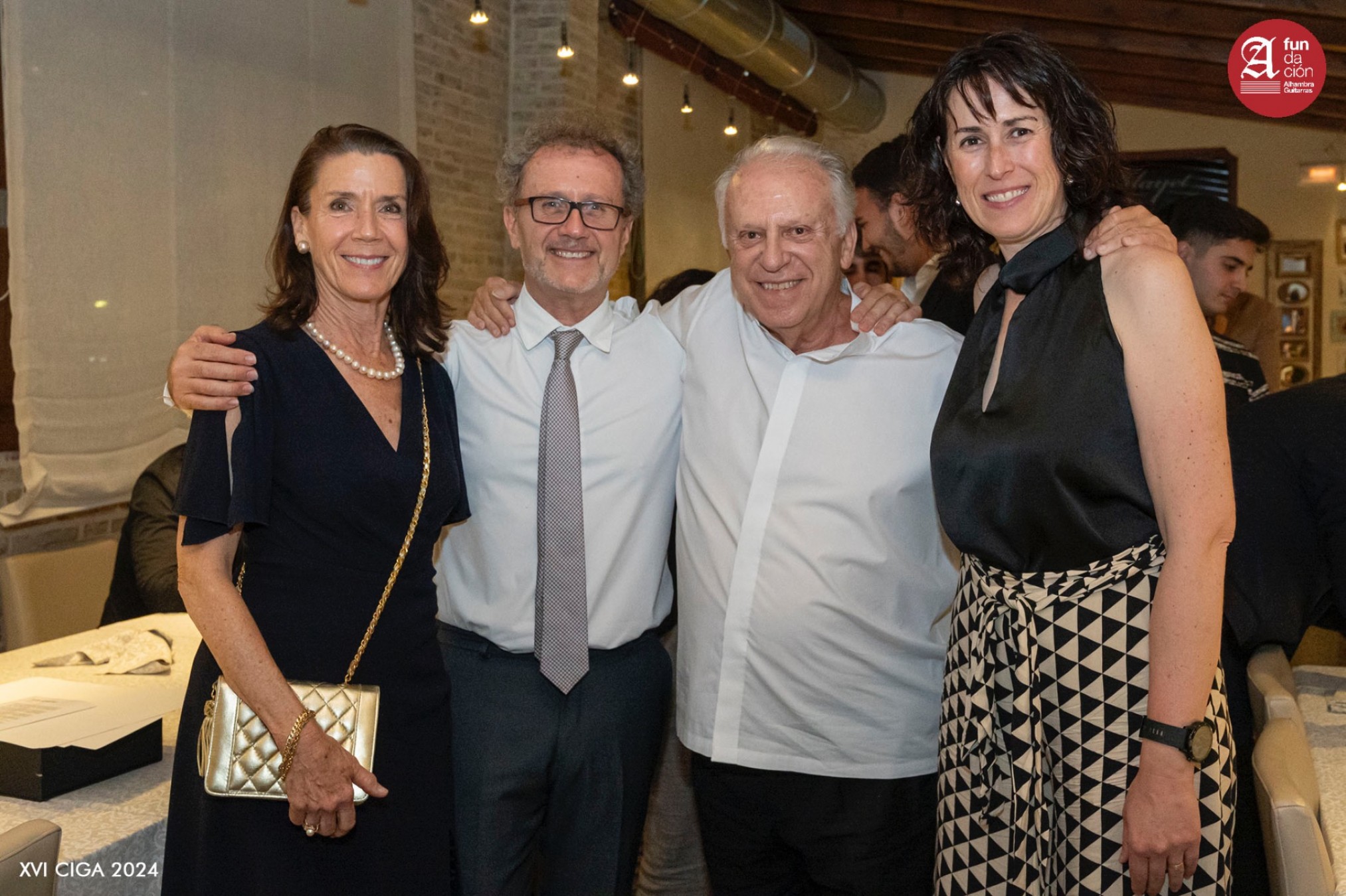 Pepe Romero y su esposa Carissa Jugg Olstwski, Jose Luis Ruiz del Puerto, Director de la Fundación Alhambra y Cristina Sánchez Rivas, Directora Técnica de las Jornadas Internacionales de Guitarra de Valencia