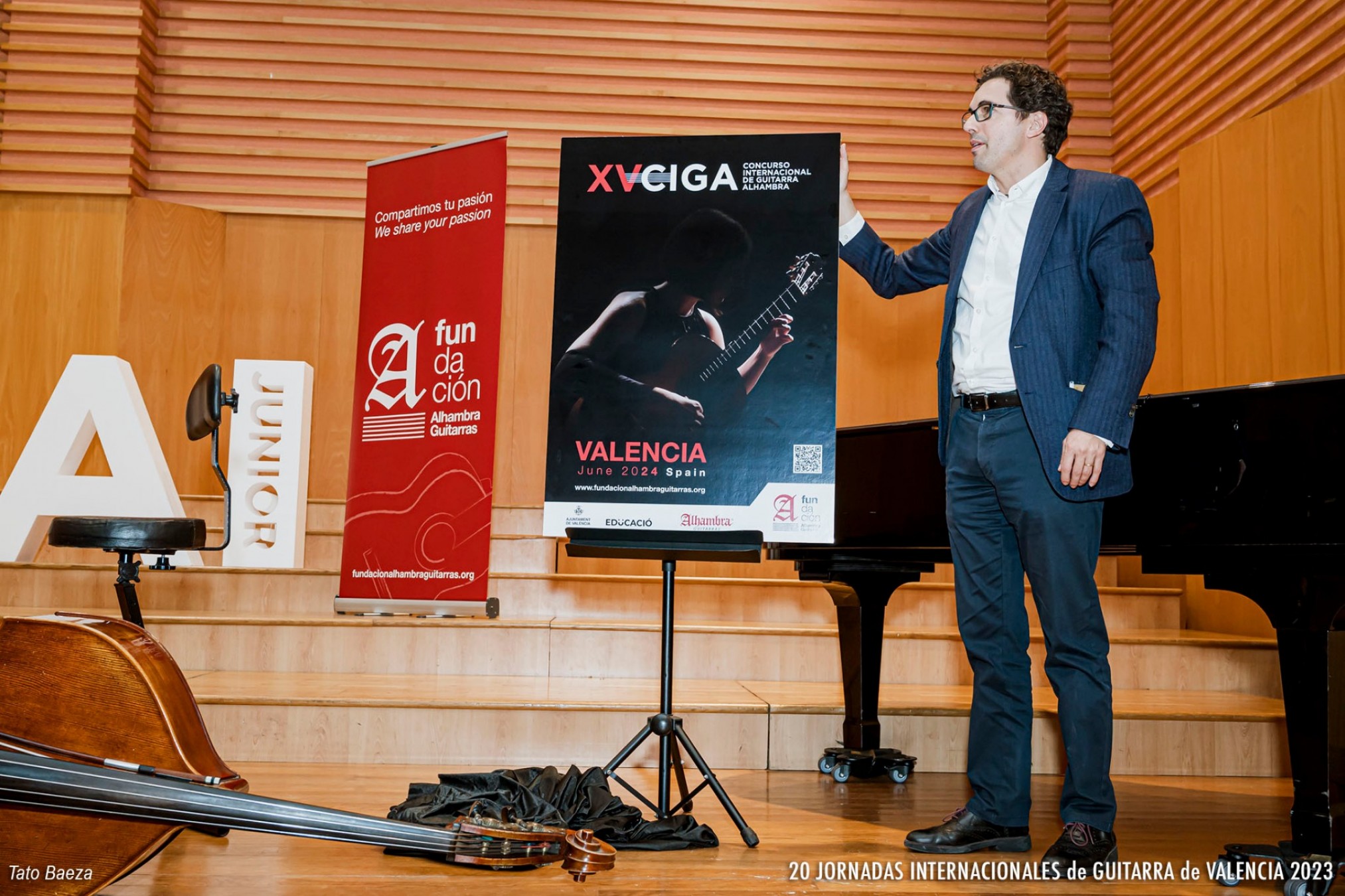 Valerià Torregrosa descubre el cartel del XV CIGA 2024