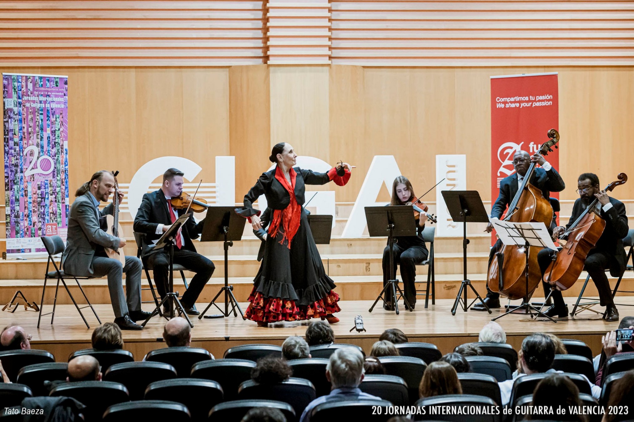 Concierto Extraordinario de Clausura. Ensemble de Cuerdas Mediterrani y Jonnathan El Barouki, guitarra