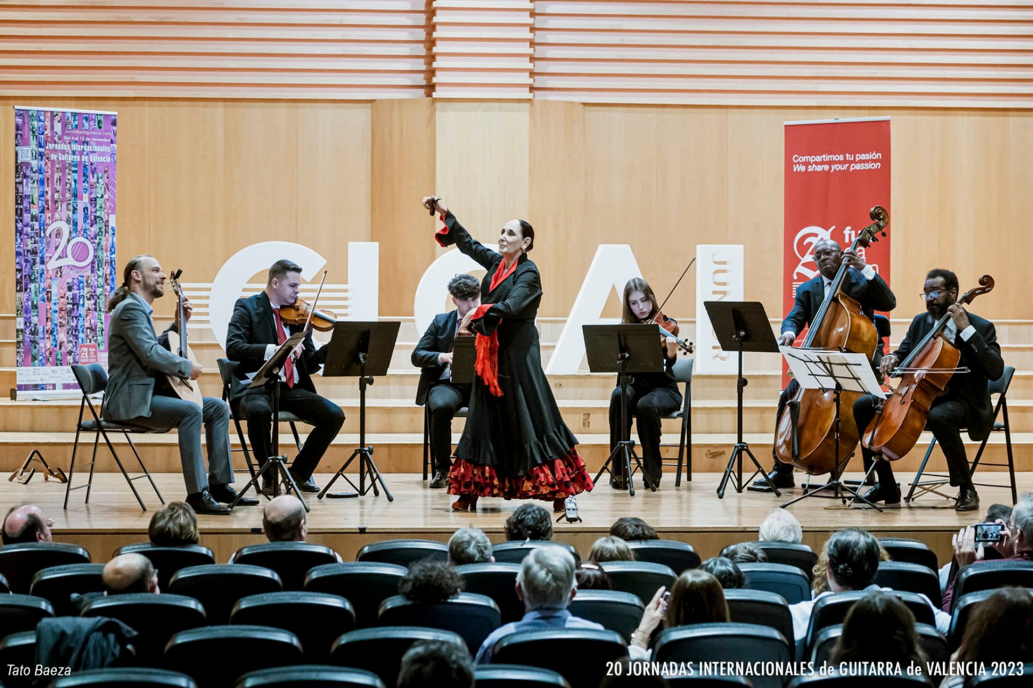 Concierto Extraordinario de Clausura. Ensemble de Cuerdas Mediterrani y Jonnathan El Barouki, guitarra