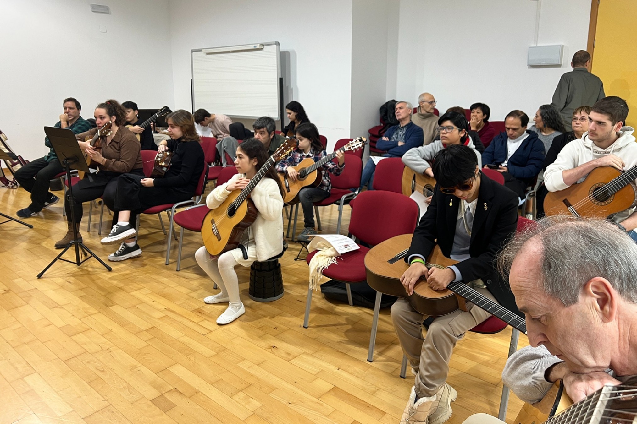 Taller de guitarra flamenca a cargo de Juan Grecos y Julia Grecos
