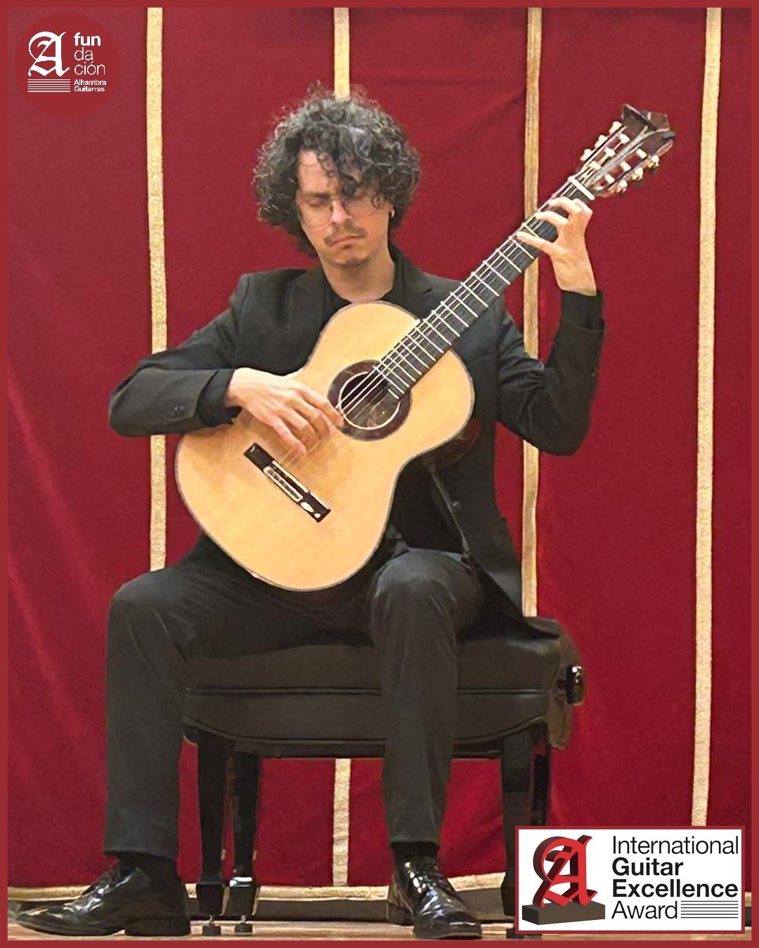 El emotivo Acto se cerró con la extraordinaria interpretación de obras del Maestro Rodrigo por parte del guitarrista Ali Arango.